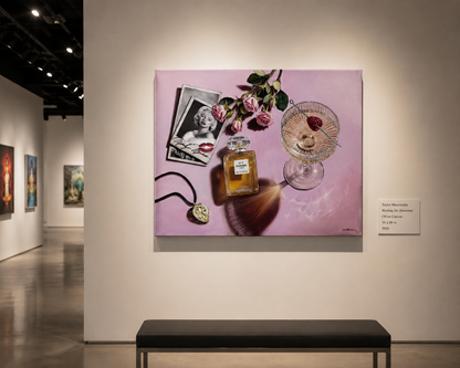 Waiting for Showtime | Original Marilyn Monroe Oil Painting by Taylor Mouroufas | LuxeDeVie Casa